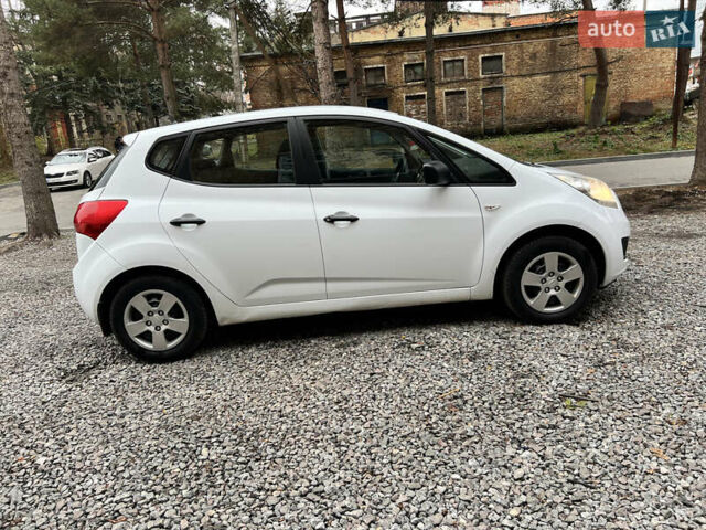 Білий Кіа Венга, об'ємом двигуна 1.4 л та пробігом 176 тис. км за 5400 $, фото 8 на Automoto.ua