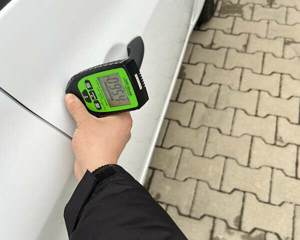 Білий Кіа Венга, об'ємом двигуна 1.4 л та пробігом 176 тис. км за 5400 $, фото 70 на Automoto.ua