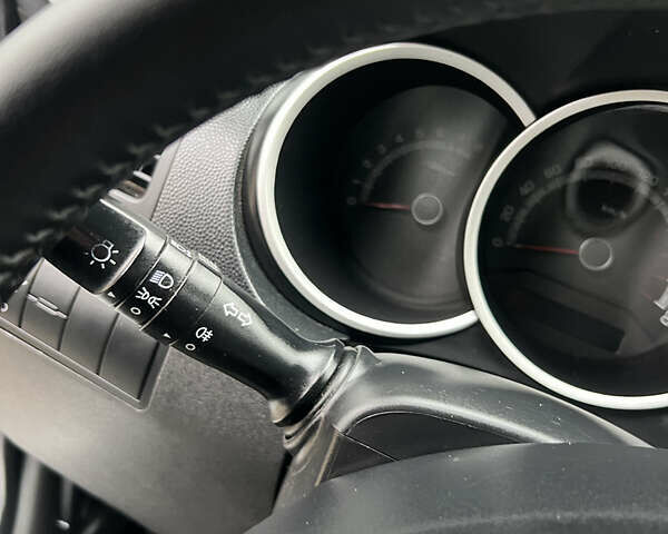 Білий Кіа Венга, об'ємом двигуна 1.4 л та пробігом 176 тис. км за 5400 $, фото 45 на Automoto.ua