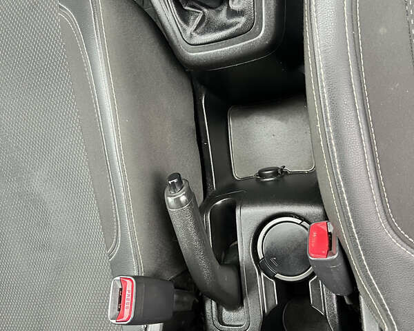 Білий Кіа Венга, об'ємом двигуна 1.4 л та пробігом 176 тис. км за 5400 $, фото 36 на Automoto.ua