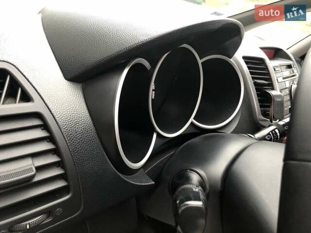 Білий Кіа Венга, об'ємом двигуна 1.4 л та пробігом 175 тис. км за 6300 $, фото 40 на Automoto.ua