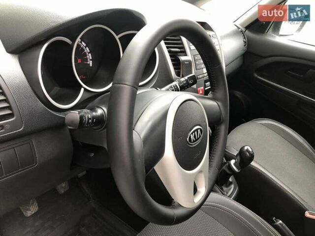 Білий Кіа Венга, об'ємом двигуна 1.4 л та пробігом 175 тис. км за 6300 $, фото 41 на Automoto.ua