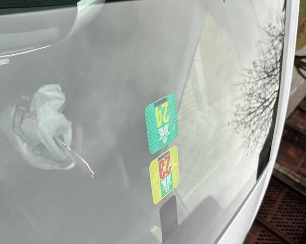 Білий Кіа Венга, об'ємом двигуна 1.4 л та пробігом 176 тис. км за 5400 $, фото 53 на Automoto.ua