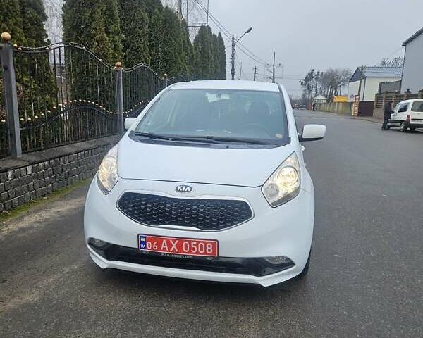 Белый Киа Венга, объемом двигателя 1.4 л и пробегом 114 тыс. км за 10800 $, фото 1 на Automoto.ua