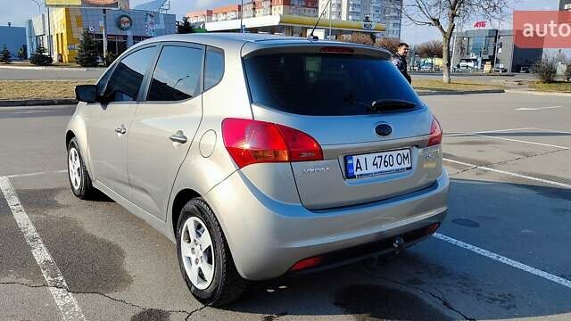 Бежевый Киа Венга, объемом двигателя 1.4 л и пробегом 195 тыс. км за 7000 $, фото 4 на Automoto.ua