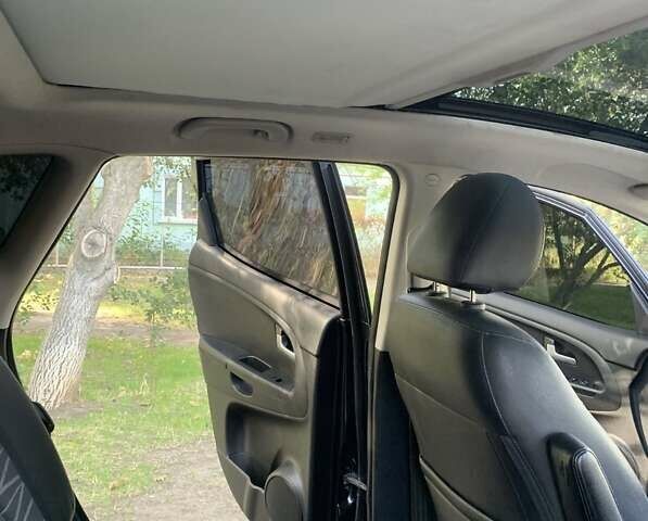 Кіа Венга 2010 у Миколаєві на Automoto.ua Чорний Кіа Венга, об'ємом двигуна 1.6 л та пробігом 400 тис. км за 6800 $, фото 10 на Automoto.ua