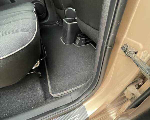 Коричневый Киа Венга, объемом двигателя 1.4 л и пробегом 121 тыс. км за 7500 $, фото 15 на Automoto.ua