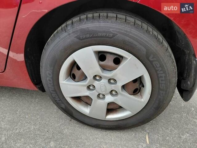 Красный Киа Венга, объемом двигателя 1.59 л и пробегом 108 тыс. км за 7700 $, фото 6 на Automoto.ua
