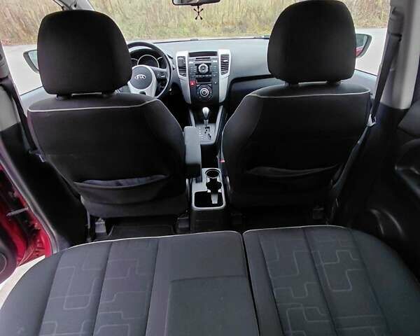 Красный Киа Венга, объемом двигателя 1.59 л и пробегом 108 тыс. км за 7700 $, фото 14 на Automoto.ua