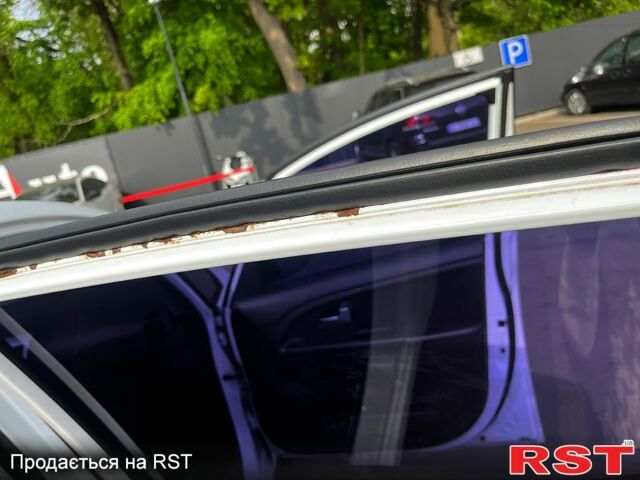 Киа Венга, объемом двигателя 16 л и пробегом 121 тыс. км за 7100 $, фото 9 на Automoto.ua