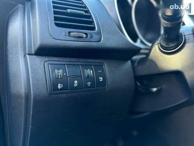 Киа Венга, объемом двигателя 1.6 л и пробегом 210 тыс. км за 5990 $, фото 27 на Automoto.ua