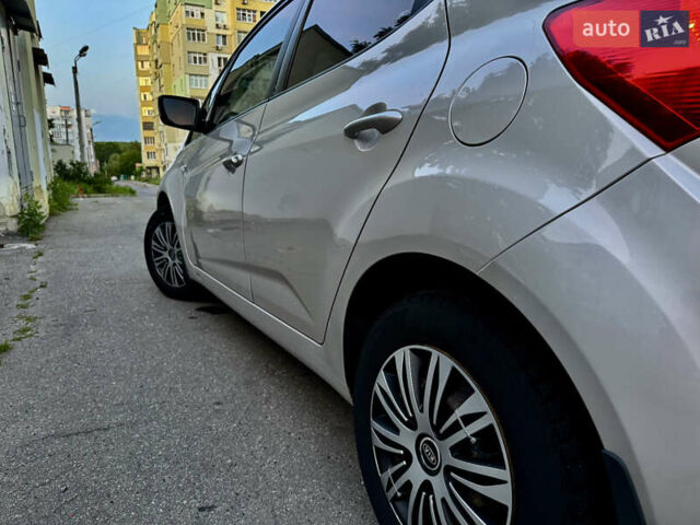 Кіа Венга, об'ємом двигуна 1.4 л та пробігом 272 тис. км за 5800 $, фото 5 на Automoto.ua