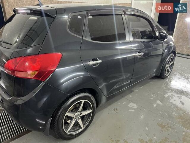 Серый Киа Венга, объемом двигателя 1.59 л и пробегом 209 тыс. км за 7800 $, фото 2 на Automoto.ua