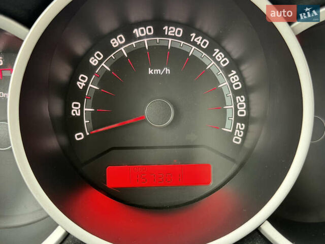 Сірий Кіа Венга, об'ємом двигуна 1.4 л та пробігом 157 тис. км за 6900 $, фото 32 на Automoto.ua