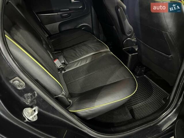 Серый Киа Венга, объемом двигателя 1.59 л и пробегом 209 тыс. км за 7800 $, фото 13 на Automoto.ua