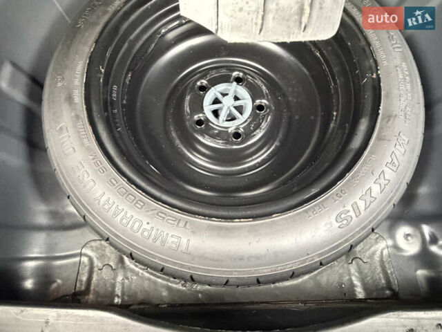 Сірий Кіа Венга, об'ємом двигуна 1.4 л та пробігом 157 тис. км за 6900 $, фото 28 на Automoto.ua