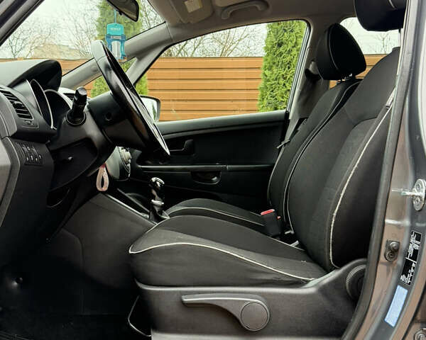 Сірий Кіа Венга, об'ємом двигуна 1.4 л та пробігом 157 тис. км за 6900 $, фото 19 на Automoto.ua