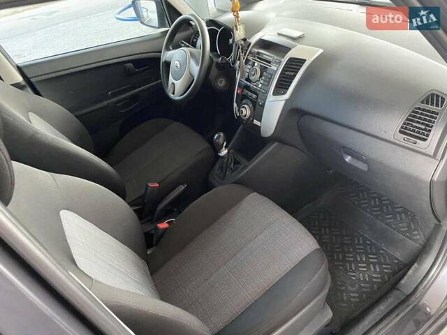Сірий Кіа Венга, об'ємом двигуна 1.4 л та пробігом 132 тис. км за 8300 $, фото 26 на Automoto.ua