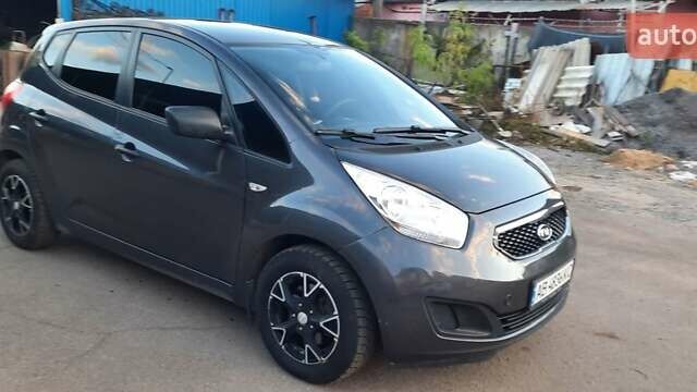 Киа Венга 2012 в Калиновке на Automoto.ua Серый Киа Венга, объемом двигателя 1.4 л и пробегом 115 тыс. км за 5600 $, фото 4 на Automoto.ua