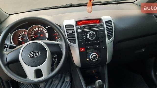 Киа Венга 2012 в Калиновке на Automoto.ua Серый Киа Венга, объемом двигателя 1.4 л и пробегом 115 тыс. км за 5600 $, фото 11 на Automoto.ua
