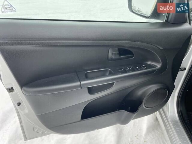Сірий Кіа Венга, об'ємом двигуна 1.6 л та пробігом 199 тис. км за 7899 $, фото 7 на Automoto.ua