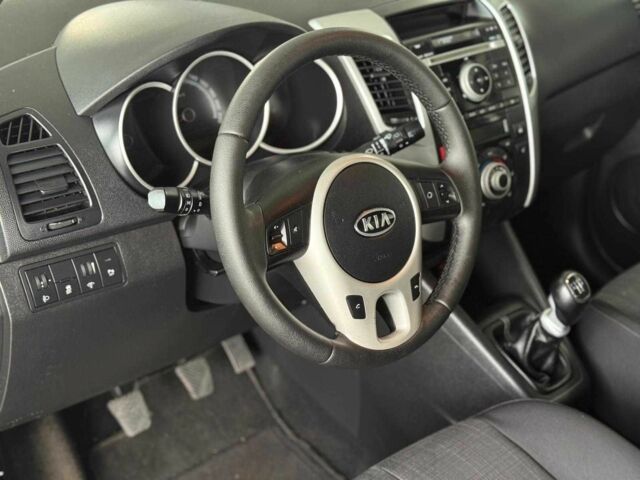 Синій Кіа Венга, об'ємом двигуна 1.6 л та пробігом 210 тис. км за 7840 $, фото 17 на Automoto.ua