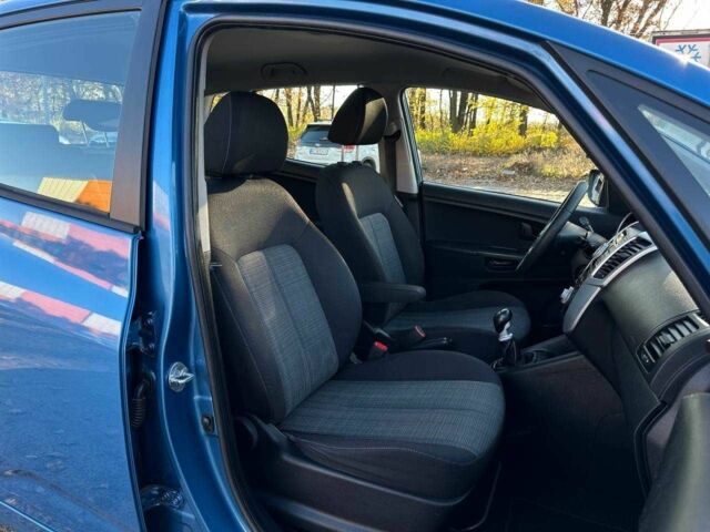 Синий Киа Венга, объемом двигателя 1.6 л и пробегом 210 тыс. км за 6990 $, фото 11 на Automoto.ua