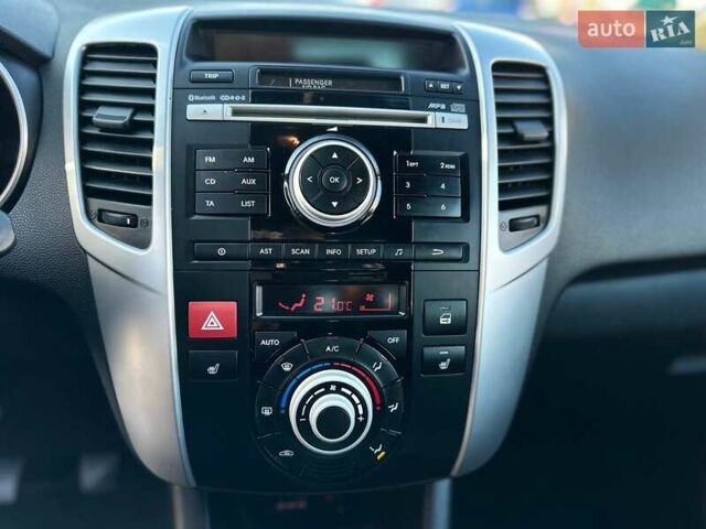 Синий Киа Венга, объемом двигателя 1.6 л и пробегом 210 тыс. км за 6990 $, фото 25 на Automoto.ua