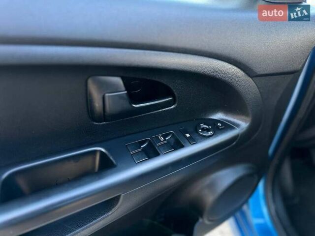 Синій Кіа Венга, об'ємом двигуна 1.6 л та пробігом 210 тис. км за 6990 $, фото 28 на Automoto.ua