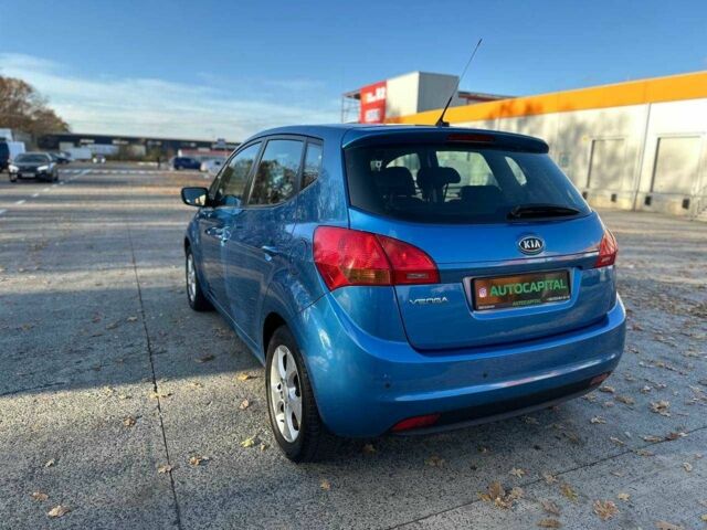 Синий Киа Венга, объемом двигателя 1.6 л и пробегом 210 тыс. км за 6990 $, фото 5 на Automoto.ua
