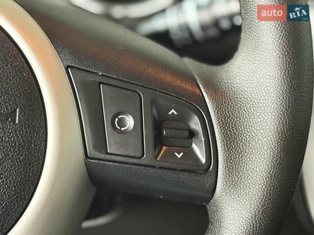 Синій Кіа Венга, об'ємом двигуна 1.6 л та пробігом 210 тис. км за 7640 $, фото 23 на Automoto.ua