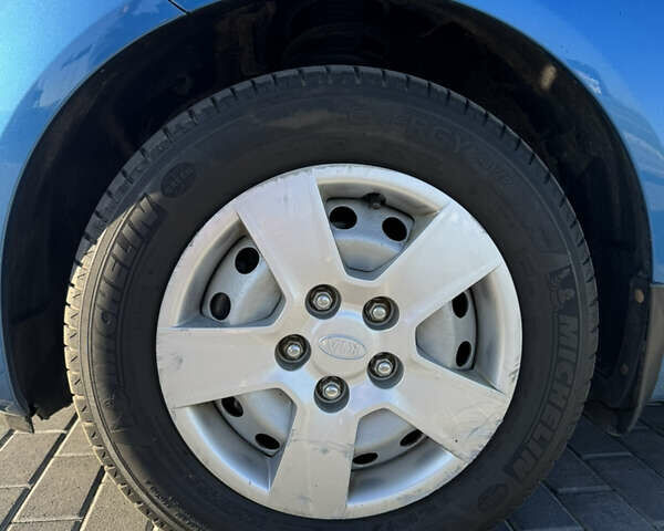 Синій Кіа Венга, об'ємом двигуна 1.4 л та пробігом 146 тис. км за 6300 $, фото 27 на Automoto.ua
