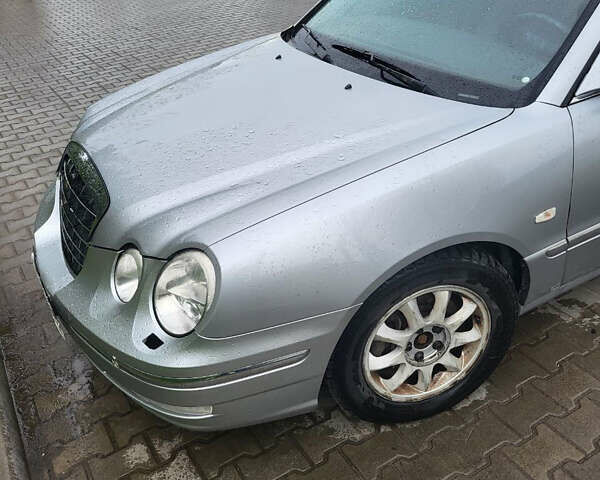 Серый Киа Amanti, объемом двигателя 3.5 л и пробегом 294 тыс. км за 2999 $, фото 1 на Automoto.ua