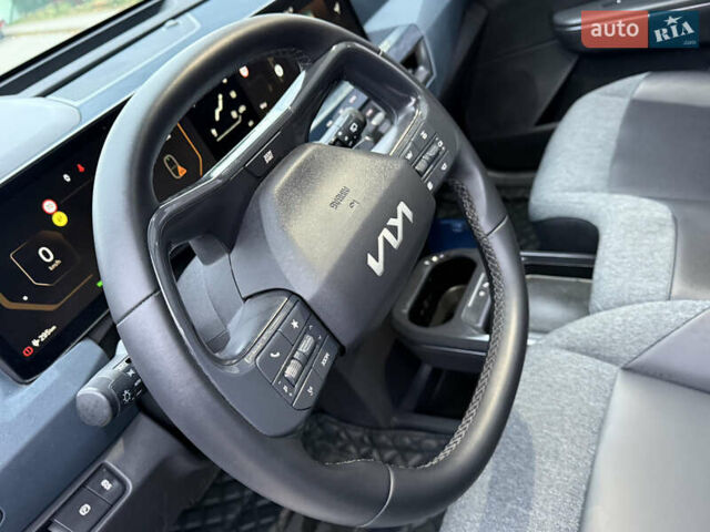 Белый Киа EV5, объемом двигателя 0 л и пробегом 28 тыс. км за 24999 $, фото 31 на Automoto.ua