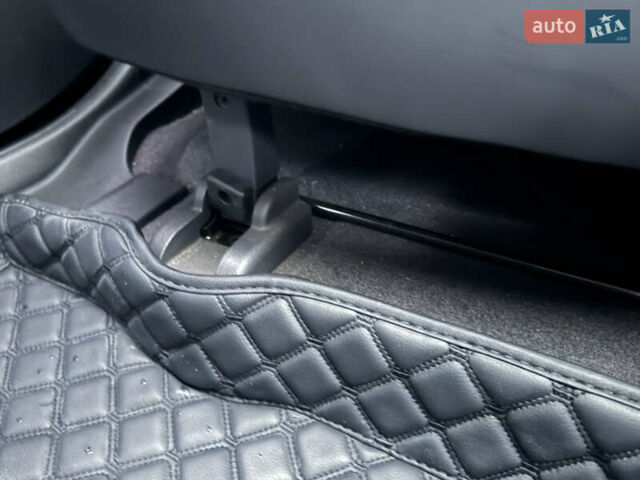 Белый Киа EV5, объемом двигателя 0 л и пробегом 28 тыс. км за 24999 $, фото 69 на Automoto.ua