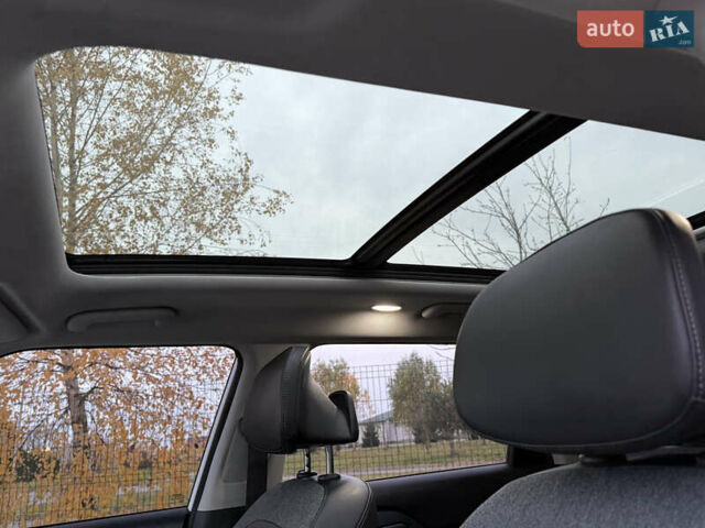 Белый Киа EV5, объемом двигателя 0 л и пробегом 28 тыс. км за 24999 $, фото 38 на Automoto.ua