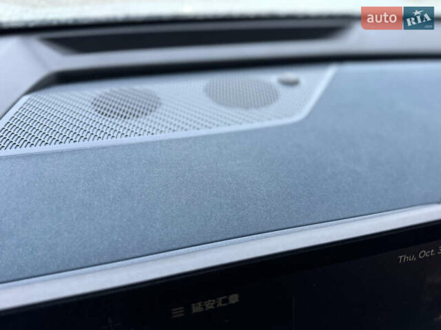 Белый Киа EV5, объемом двигателя 0 л и пробегом 28 тыс. км за 24999 $, фото 68 на Automoto.ua