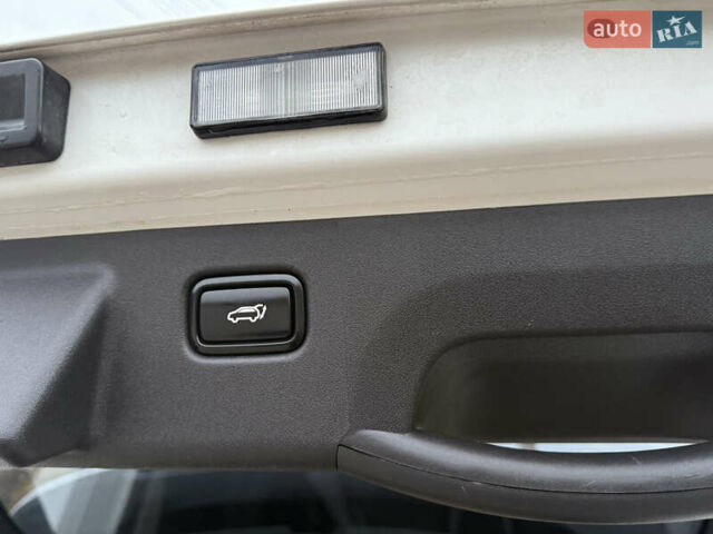 Белый Киа EV5, объемом двигателя 0 л и пробегом 28 тыс. км за 24999 $, фото 49 на Automoto.ua