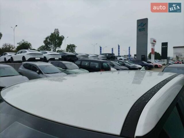 Белый Киа EV5, объемом двигателя 0 л и пробегом 20 тыс. км за 23500 $, фото 9 на Automoto.ua