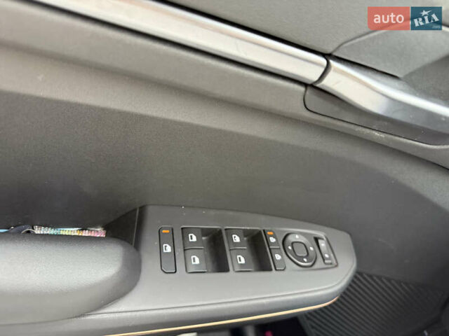 Белый Киа EV5, объемом двигателя 0 л и пробегом 19 тыс. км за 27000 $, фото 11 на Automoto.ua