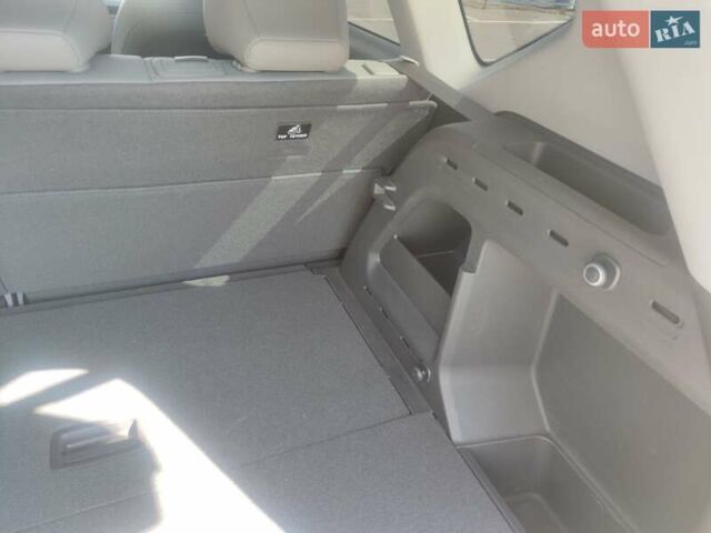 Кіа EV5 2024 у Дніпро (Дніпропетровську) на Automoto.ua Білий Кіа EV5, об'ємом двигуна 0 л та пробігом 4 тис. км за 32300 $, фото 35 на Automoto.ua