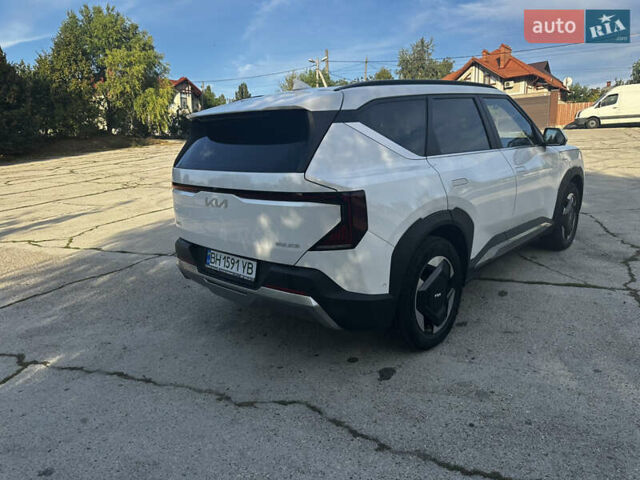 Белый Киа EV5, объемом двигателя 0 л и пробегом 5 тыс. км за 31900 $, фото 9 на Automoto.ua
