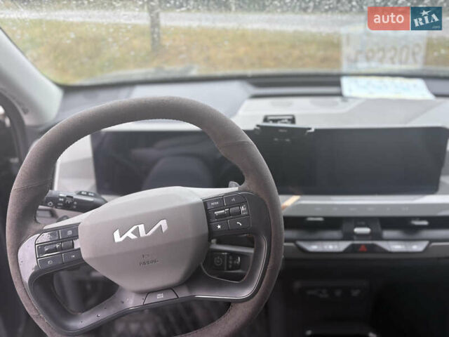 Черный Киа EV5, объемом двигателя 0 л и пробегом 20 тыс. км за 22500 $, фото 18 на Automoto.ua
