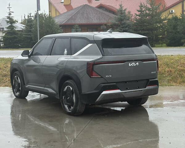 Черный Киа EV5, объемом двигателя 0 л и пробегом 20 тыс. км за 22500 $, фото 8 на Automoto.ua