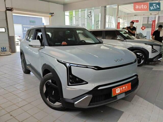 Киа EV5 2023 в Львове на Automoto.ua Серый Киа EV5, объемом двигателя 0 л и пробегом 23 тыс. км за 23500 $, фото 7 на Automoto.ua