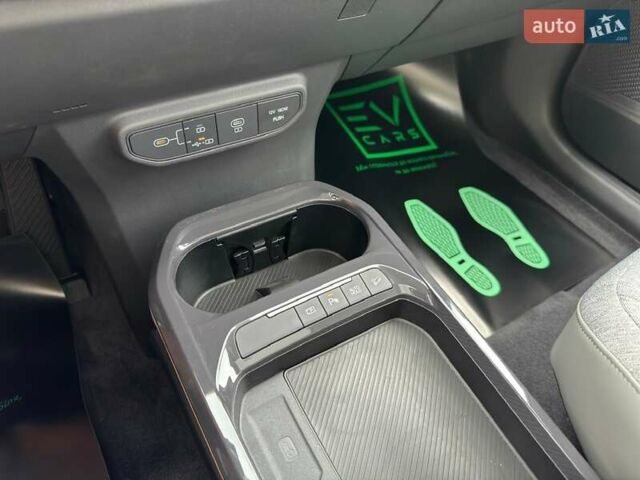 Киа EV5 2024 в Ивано-Франковске на Automoto.ua Серый Киа EV5, объемом двигателя 0 л и пробегом 10 тыс. км за 22900 $, фото 24 на Automoto.ua