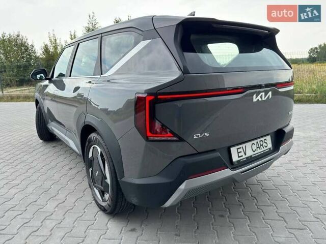 Киа EV5 2024 в Ивано-Франковске на Automoto.ua Серый Киа EV5, объемом двигателя 0 л и пробегом 10 тыс. км за 22900 $, фото 26 на Automoto.ua