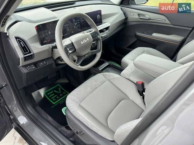 Киа EV5 2024 в Ивано-Франковске на Automoto.ua Серый Киа EV5, объемом двигателя 0 л и пробегом 10 тыс. км за 22900 $, фото 7 на Automoto.ua