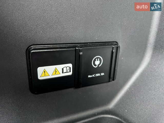 Серый Киа EV5, объемом двигателя 0 л и пробегом 32 тыс. км за 27500 $, фото 14 на Automoto.ua