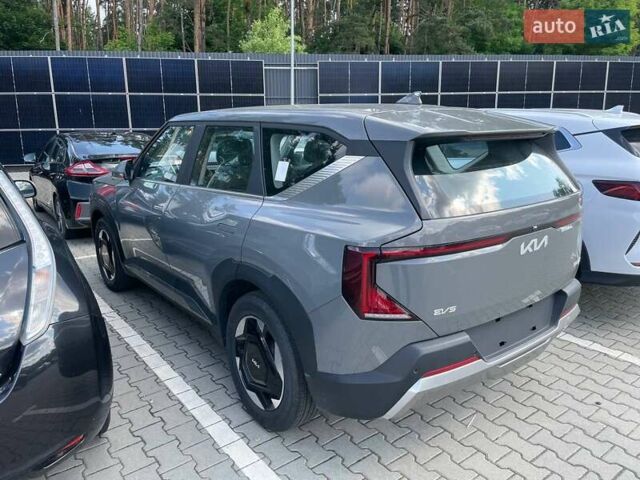 Серый Киа EV5, объемом двигателя 0 л и пробегом 1 тыс. км за 25000 $, фото 3 на Automoto.ua